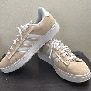 adidas Women's Grand Court Alpha 00s Sneaker, size 9.5